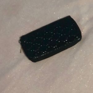 Guess hand bag/wallet✨